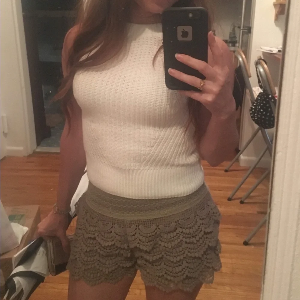 Green Lace Shorts - Picture 2 of 3
